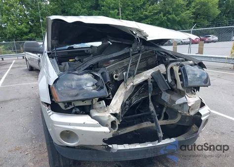 2006 Jeep Grand Cherokee Laredo/Columbia/Freedom from USA, damaged, VIN 1J4GR48K46C100654